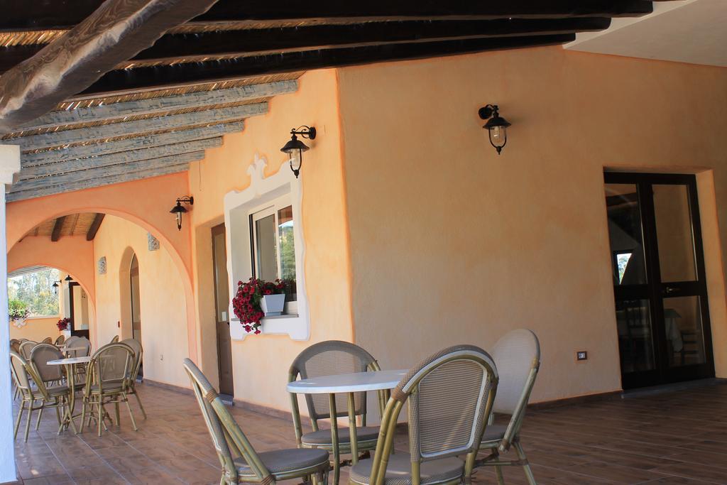 Maria Caderina Village Hotel 4*